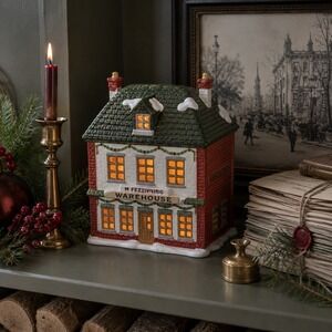 Department 56 Dickens Village Fezziwig's Warehouse 1986 w Box & Light